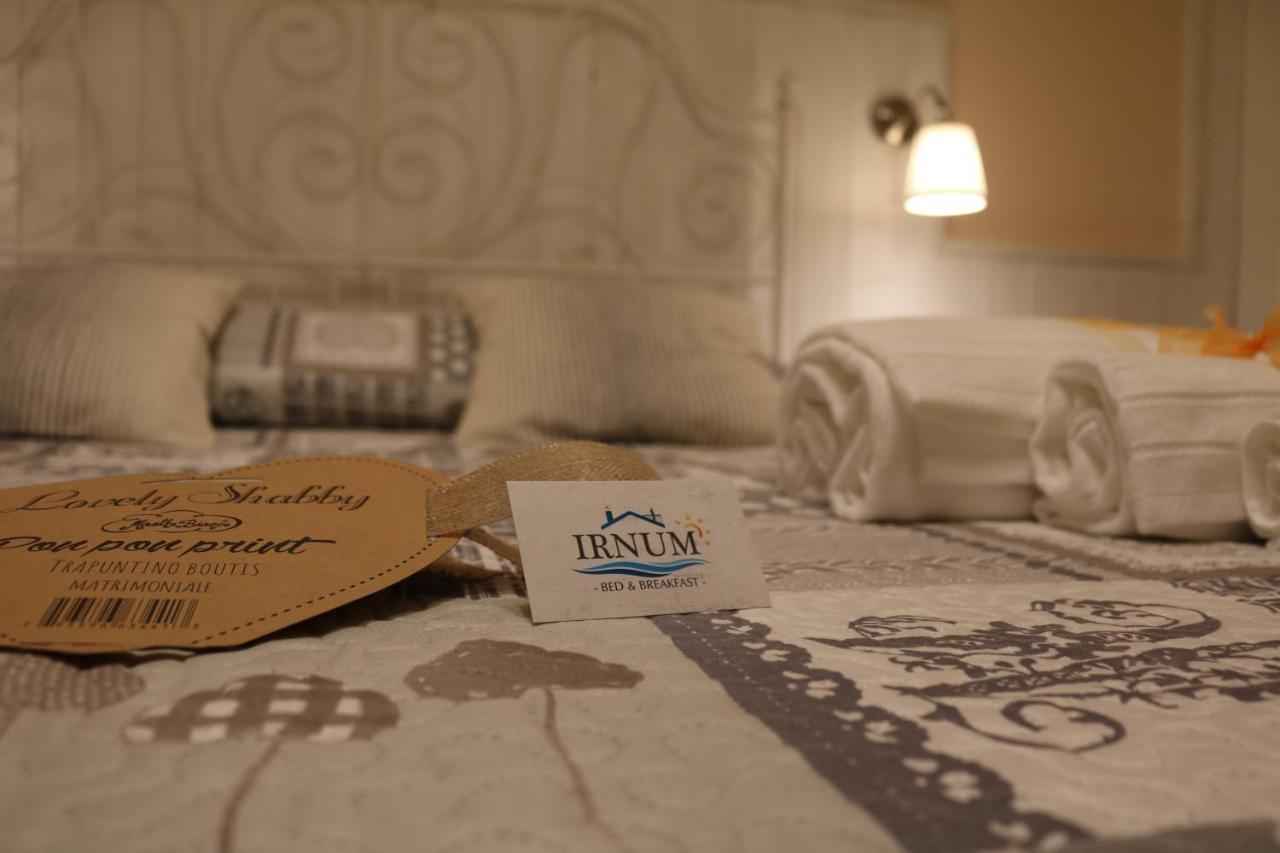 B&B Irnum Salerno Bagian luar foto