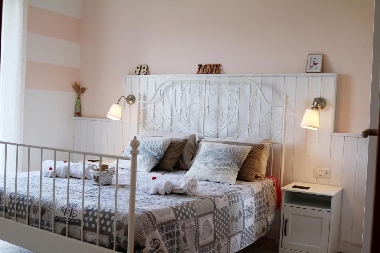 B&B Irnum Salerno Bagian luar foto