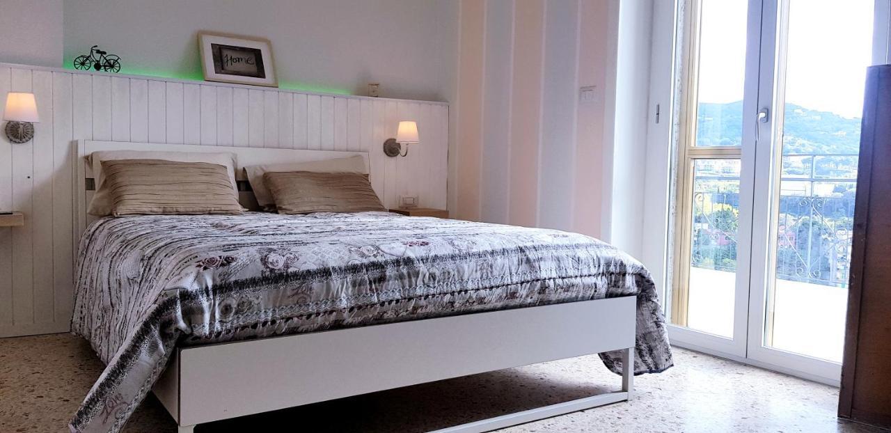 B&B Irnum Salerno Bagian luar foto